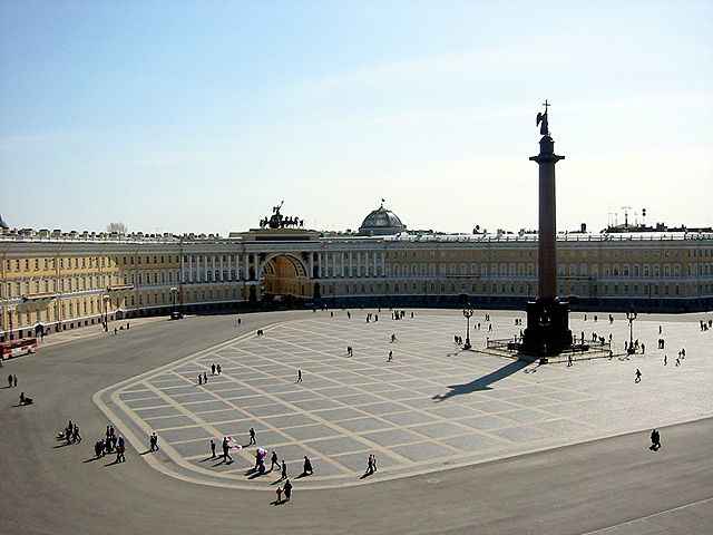Александрийский столп в Санкт-Петербурге